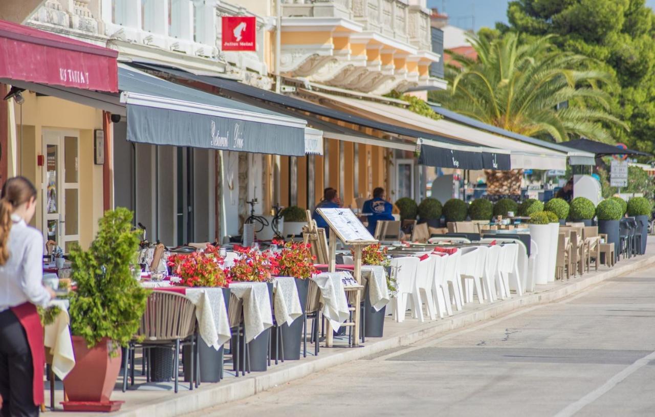 Apartment Complex Iris Poreč Exterior foto